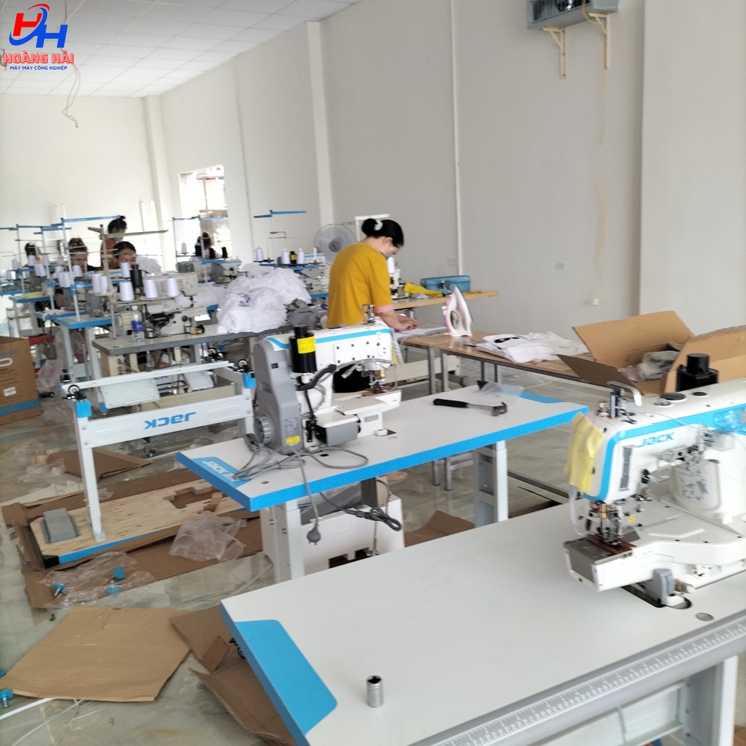 Máy vắt sổ Jack E4S-4 .1kim A4B-C